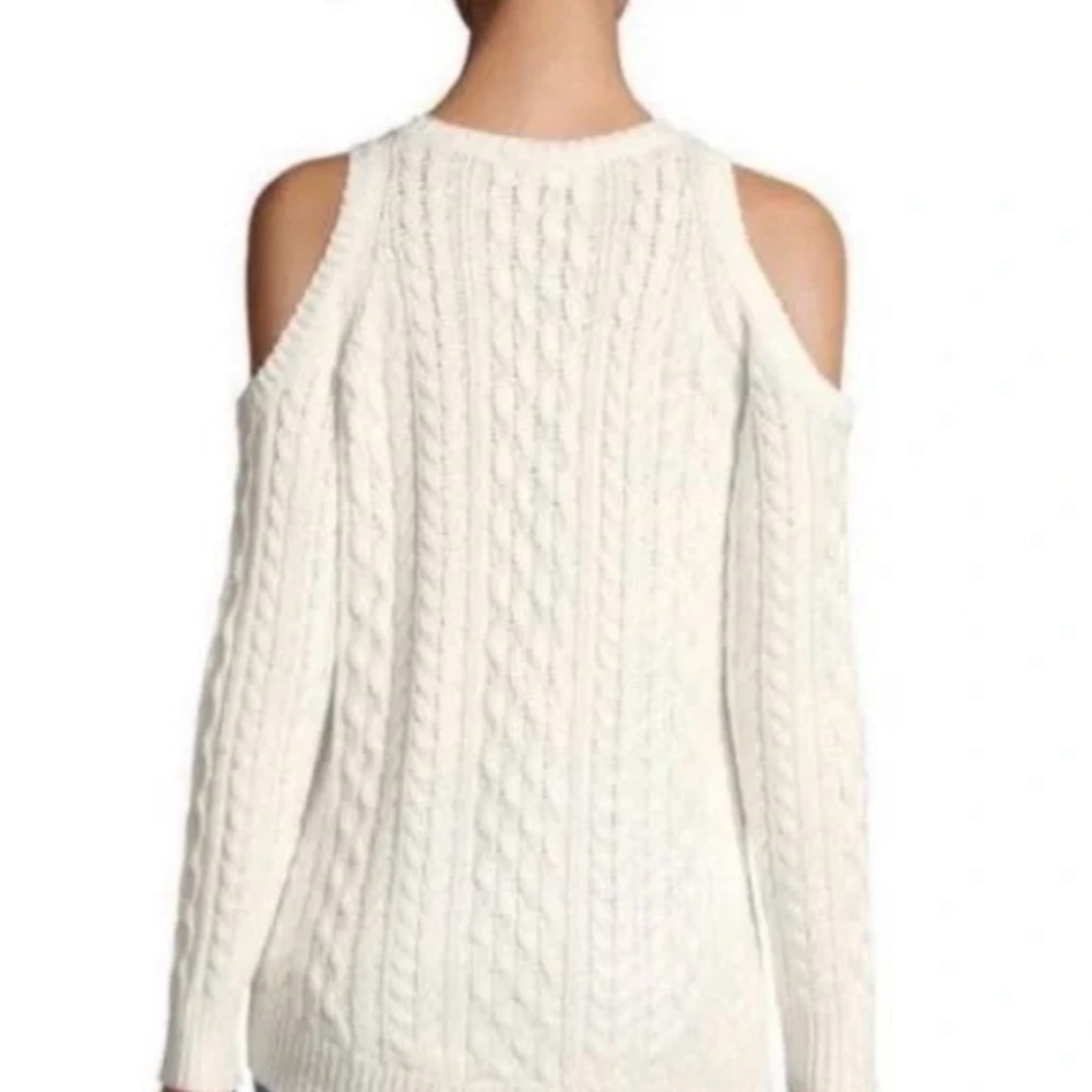 Michael Kors White Cold Shoulder Sweater Medium Cable Knit Hi Low Hem Cozy Chic - Picture 3 of 14